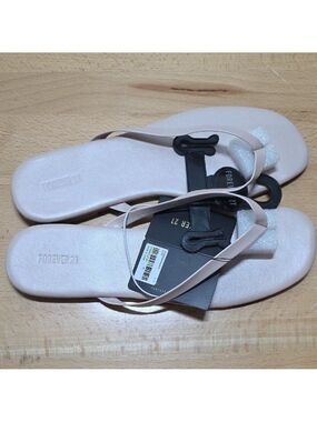 Forever 21 Nude Sandals Flip-Flop Style